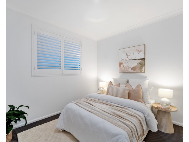 57 Lake Serenity Boulevard, Helensvale QLD 4212