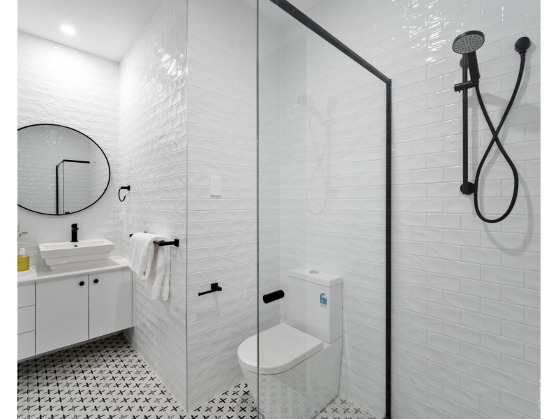 57 Lake Serenity Boulevard, Helensvale QLD 4212