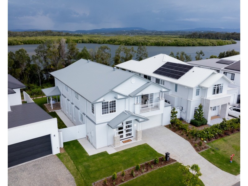 57 Lake Serenity Boulevard, Helensvale QLD 4212