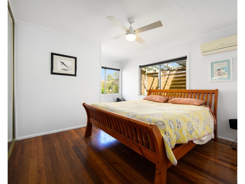 13 Canal Avenue, Runaway Bay QLD 4216