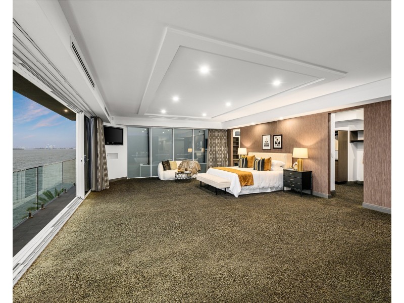 3  Parklane Terrace, Sovereign Islands QLD 4216