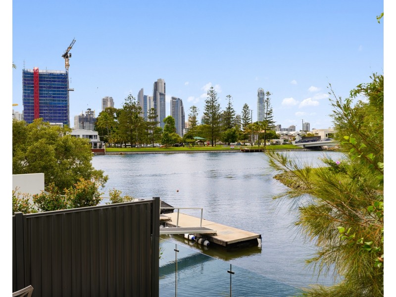 122 Regatta Parade, Southport QLD 4215