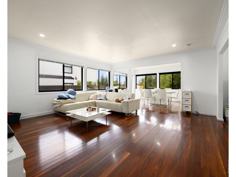 122 Regatta Parade, Southport QLD 4215