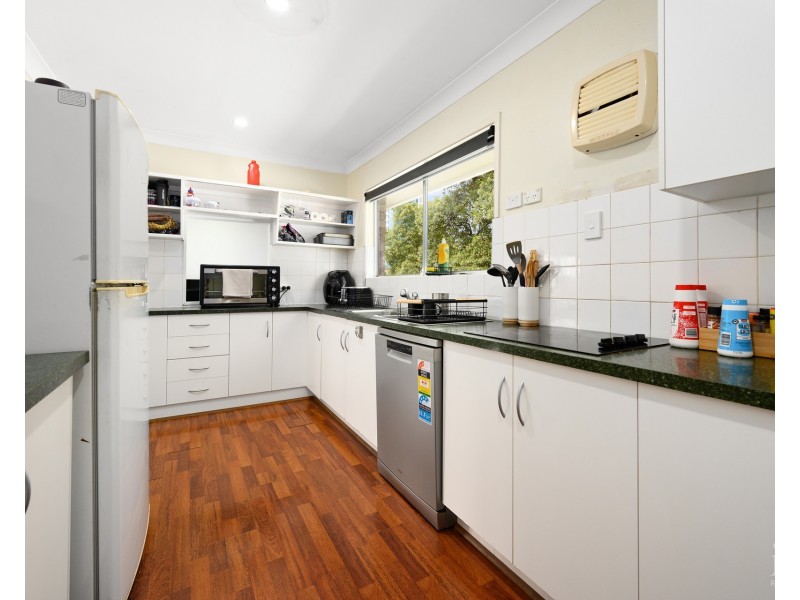 122 Regatta Parade, Southport QLD 4215