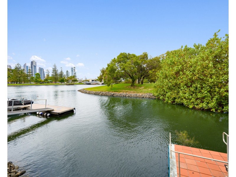 122 Regatta Parade, Southport QLD 4215