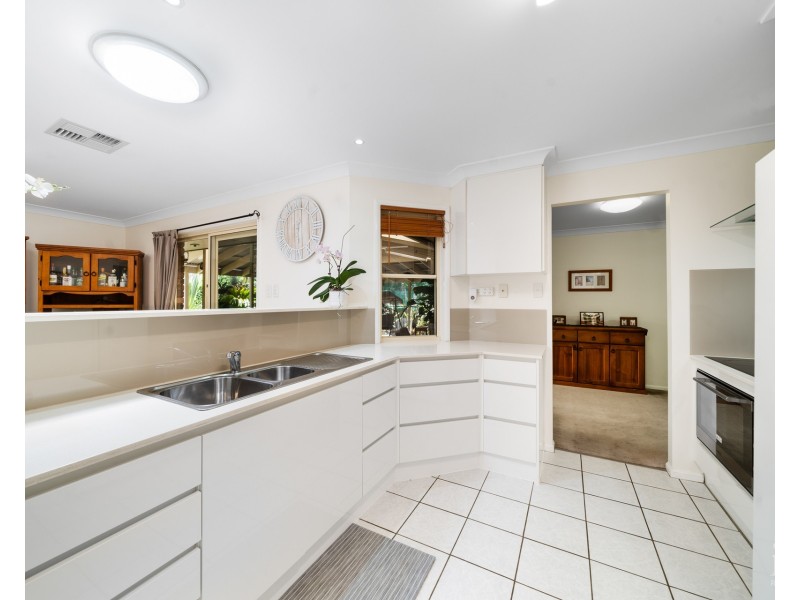 5 Peace Court, Mount Warren Park QLD 4207