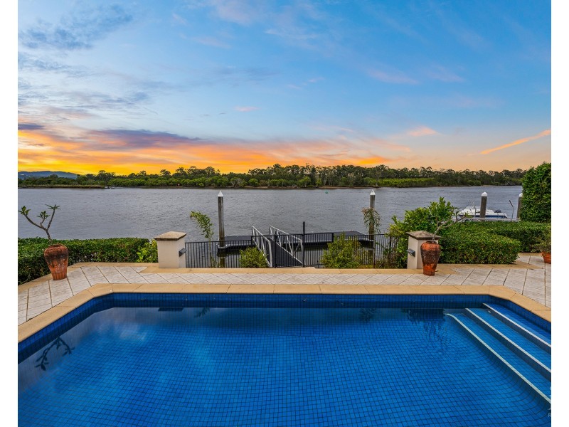 1011 Rosebank Way, Hope Island QLD 4212