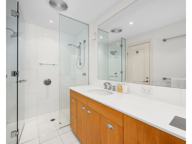 1011 Rosebank Way, Hope Island QLD 4212