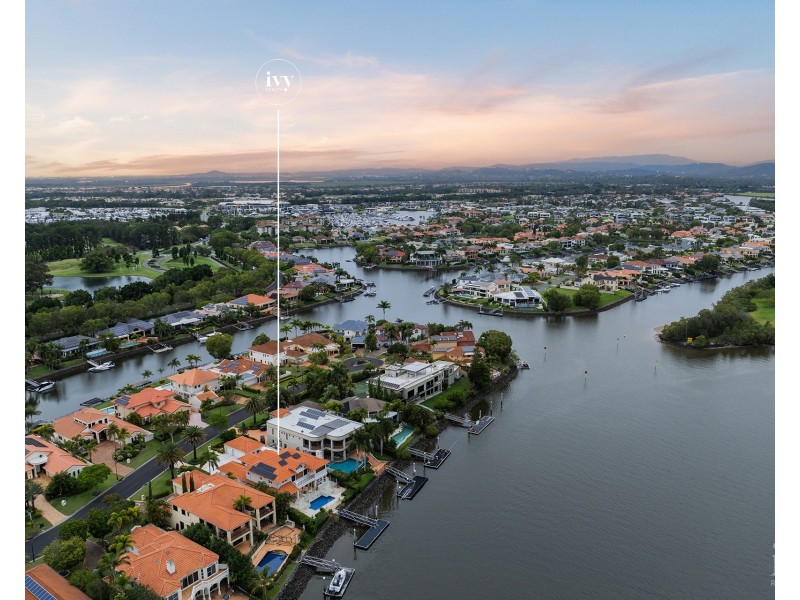 1011 Rosebank Way, Hope Island QLD 4212