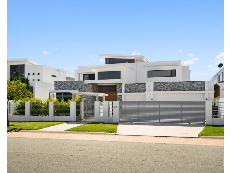 79 The Sovereign Mile, Sovereign Islands QLD 4216