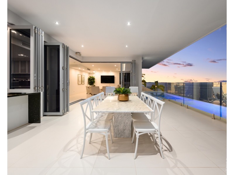 46 Knightsbridge Parade East, Sovereign Islands QLD 4216