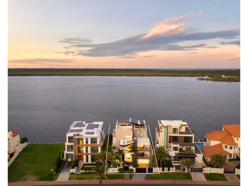 46 Knightsbridge Parade East, Sovereign Islands QLD 4216