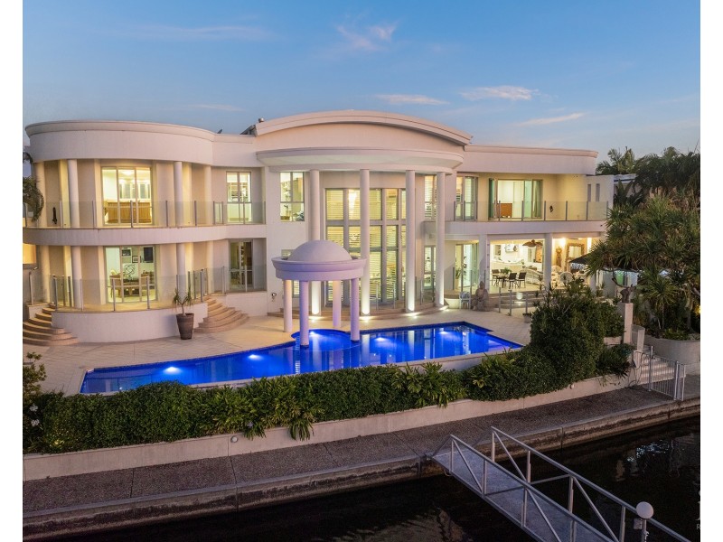 21-23 The Peninsula, Sovereign Islands QLD 4216
