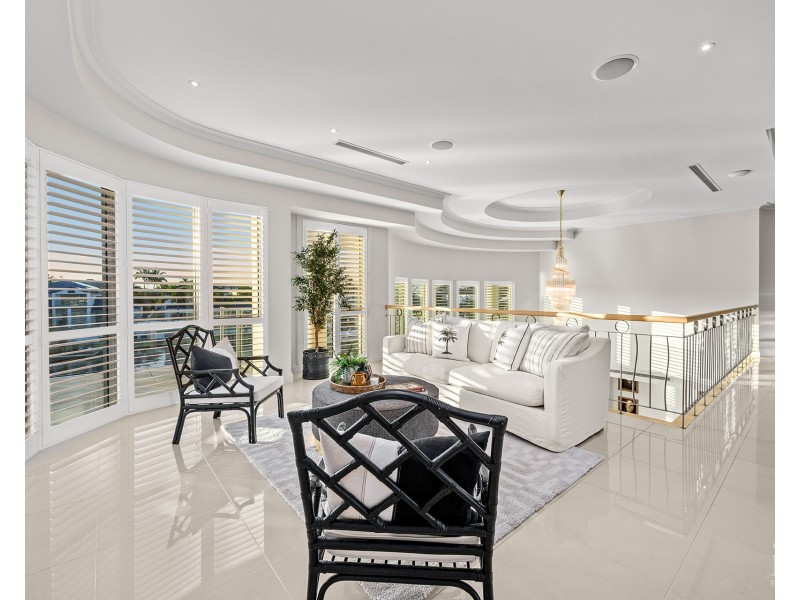 21-23 The Peninsula, Sovereign Islands QLD 4216