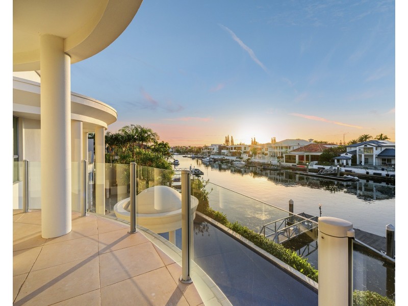 21-23 The Peninsula, Sovereign Islands QLD 4216