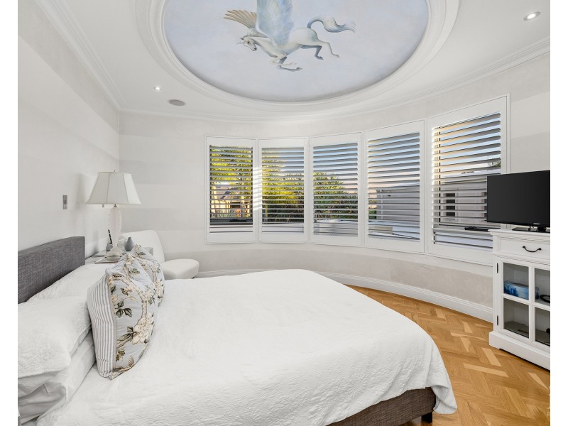 21-23 The Peninsula, Sovereign Islands QLD 4216