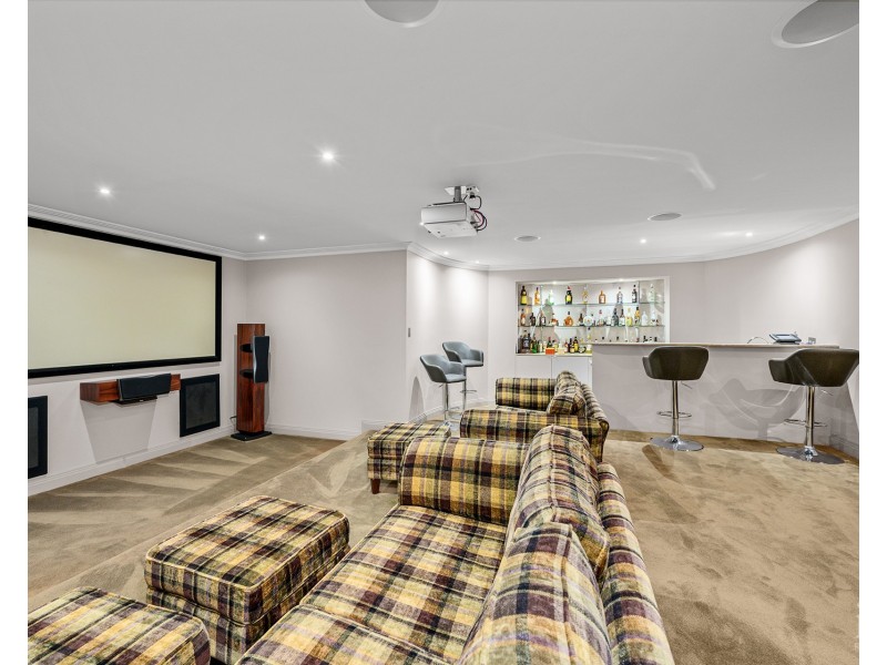 21-23 The Peninsula, Sovereign Islands QLD 4216