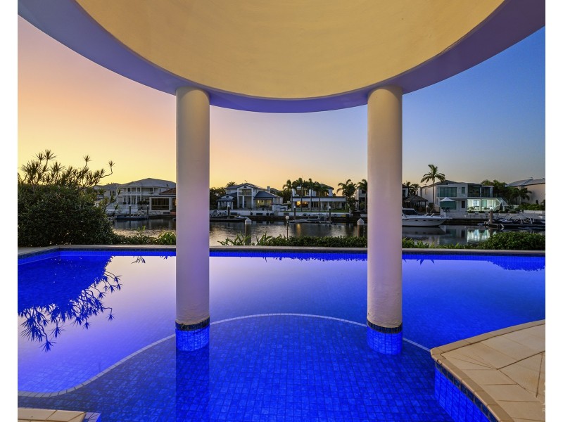21-23 The Peninsula, Sovereign Islands QLD 4216