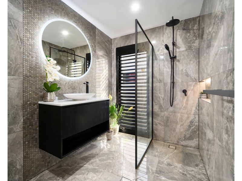34 The Peninsula, Sovereign Islands QLD 4216