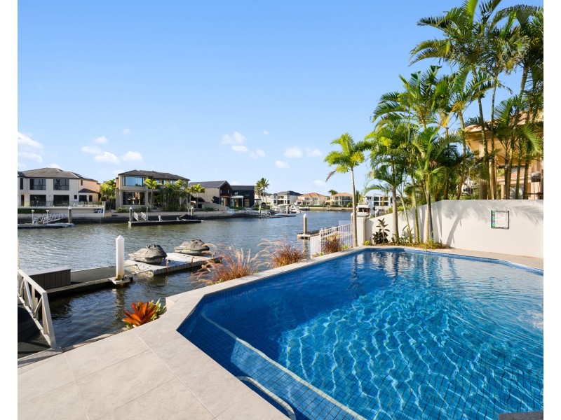 34 The Peninsula, Sovereign Islands QLD 4216