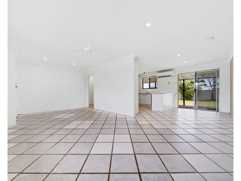 41 Robert Stanley Drive, Mount Warren Park QLD 4207