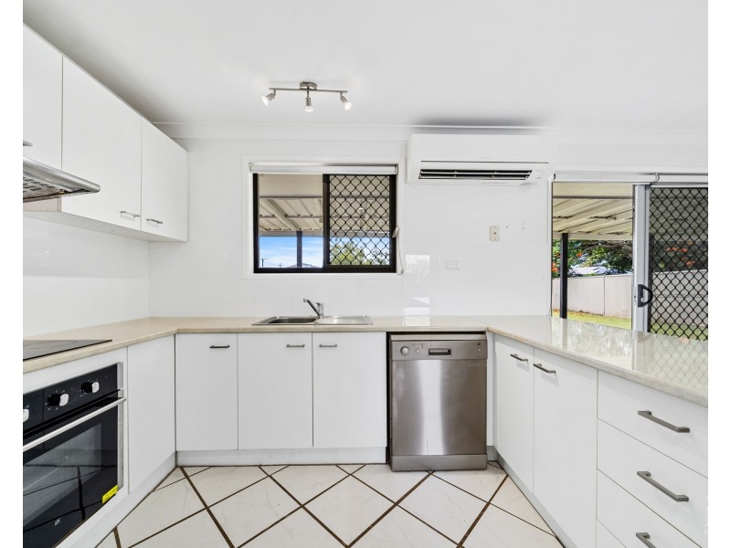 41 Robert Stanley Drive, Mount Warren Park QLD 4207