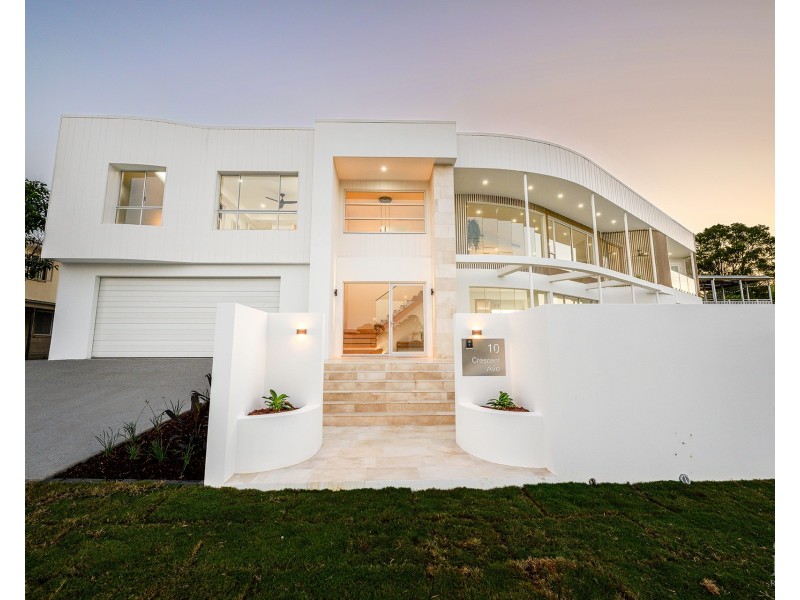 10 Crescent Avenue, Hope Island QLD 4212