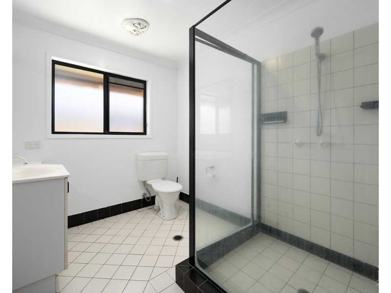 30 Saltbreeze Court, Runaway Bay QLD 4216