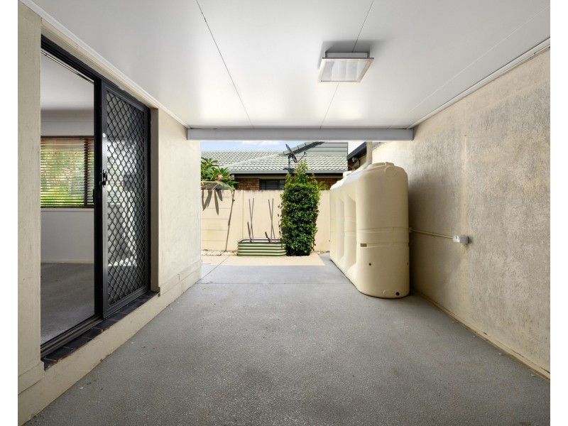 30 Saltbreeze Court, Runaway Bay QLD 4216