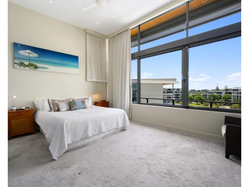 3601/323 Bayview Street, Hollywell QLD 4216