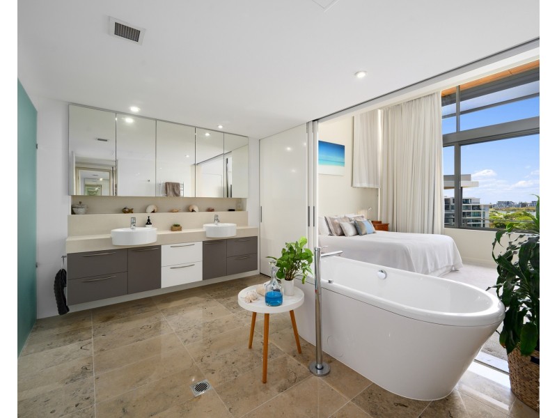 3601/323 Bayview Street, Hollywell QLD 4216