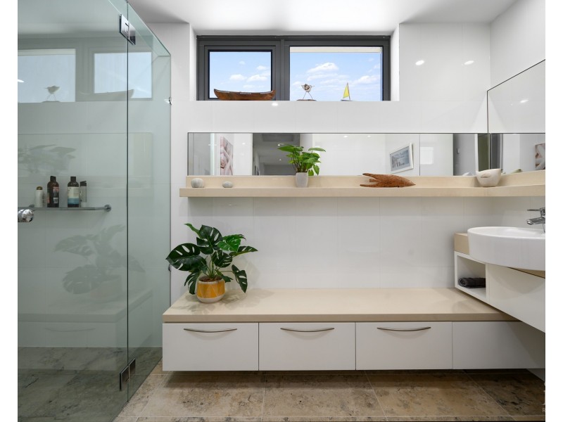 3601/323 Bayview Street, Hollywell QLD 4216