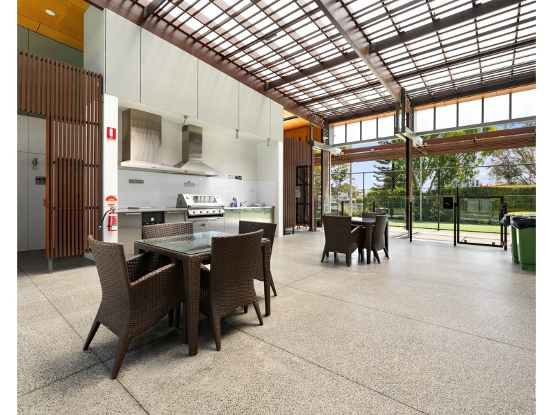 3601/323 Bayview Street, Hollywell QLD 4216