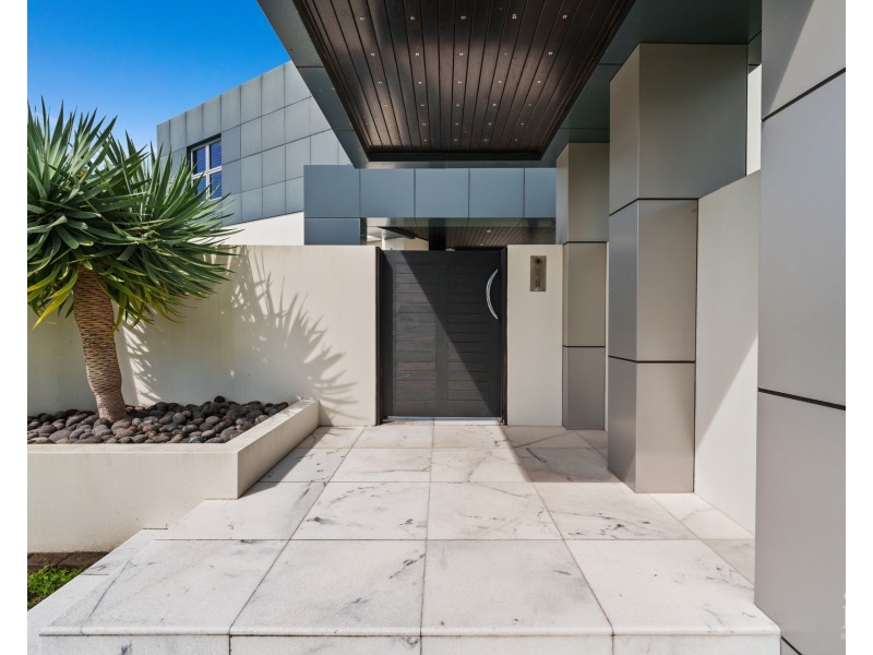 25 Buccaneer Court, Paradise Waters QLD 4217