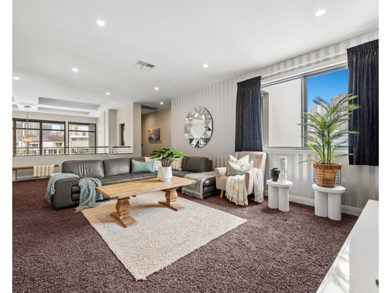 25 Buccaneer Court, Paradise Waters QLD 4217