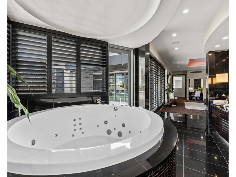 25 Buccaneer Court, Paradise Waters QLD 4217