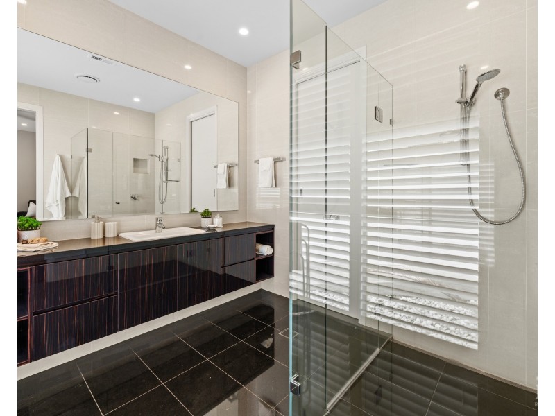 25 Buccaneer Court, Paradise Waters QLD 4217