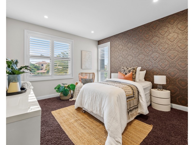 25 Buccaneer Court, Paradise Waters QLD 4217