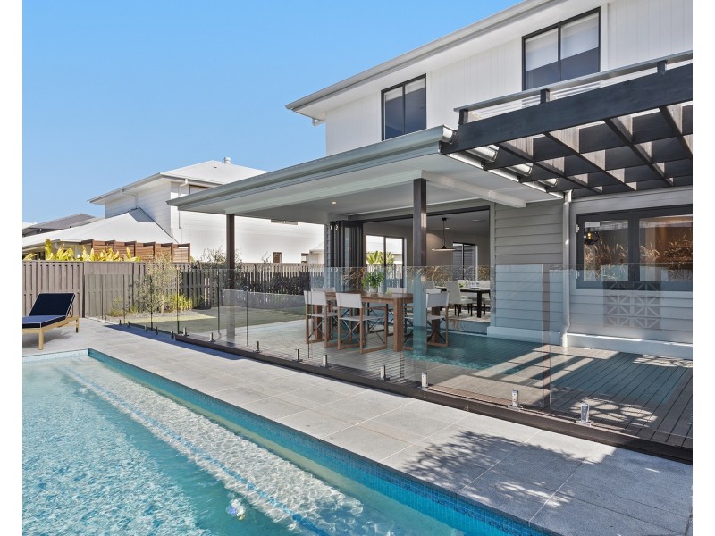 15 Cyan Street, Helensvale QLD 4212