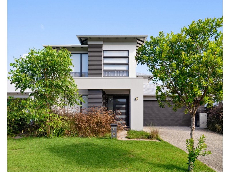 15 Cyan Street, Helensvale QLD 4212