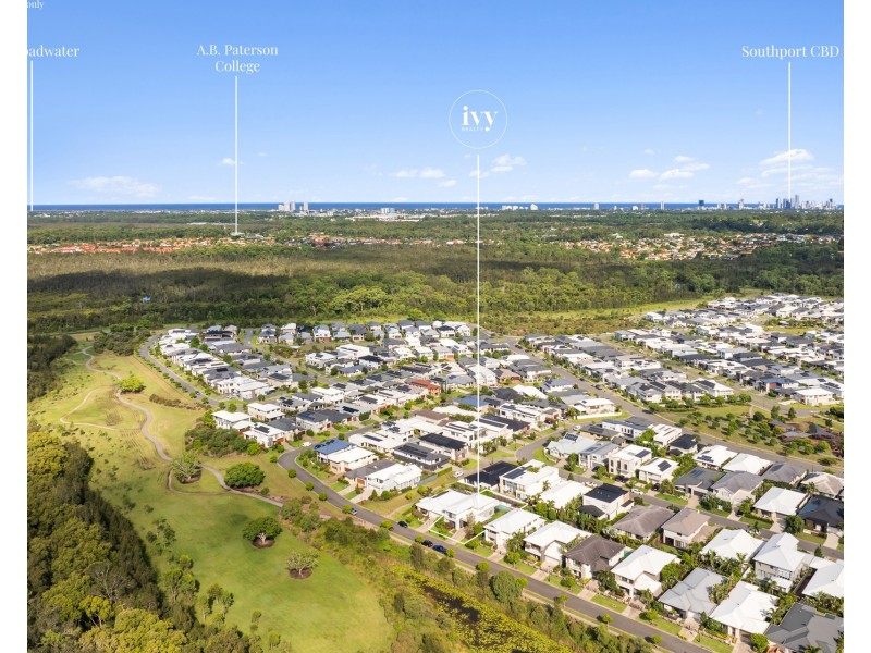 15 Cyan Street, Helensvale QLD 4212