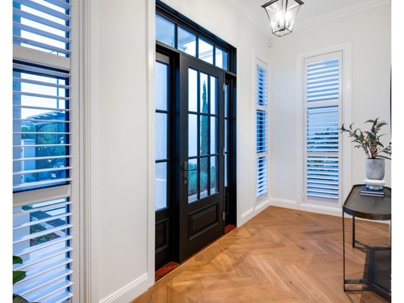 1873 Sawgrass Place, Sanctuary Cove QLD 4212