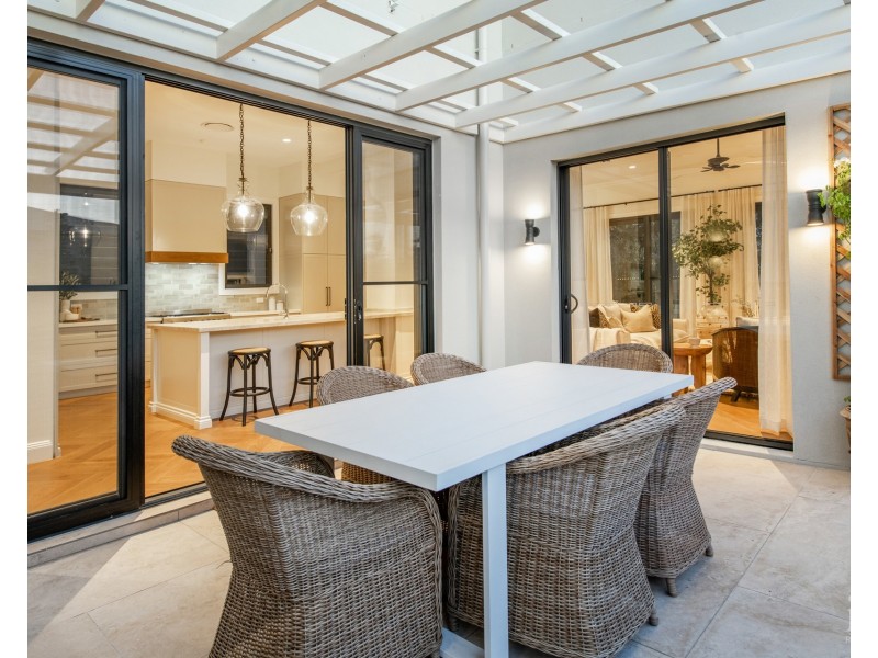 1873 Sawgrass Place, Sanctuary Cove QLD 4212