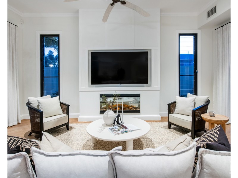 1873 Sawgrass Place, Sanctuary Cove QLD 4212