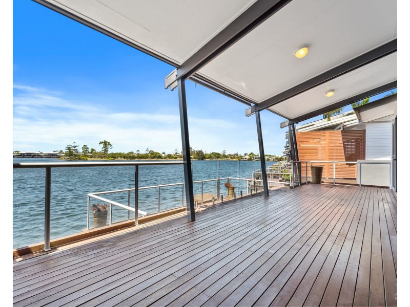 40/181 Lae Drive, Coombabah QLD 4216