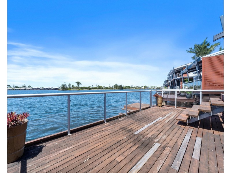 40/181 Lae Drive, Coombabah QLD 4216