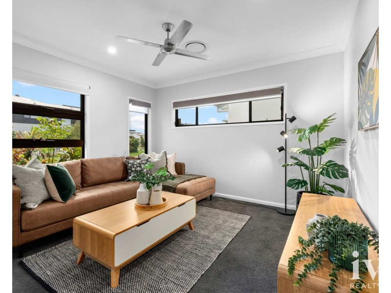 16  Mint Way, Helensvale QLD 4212