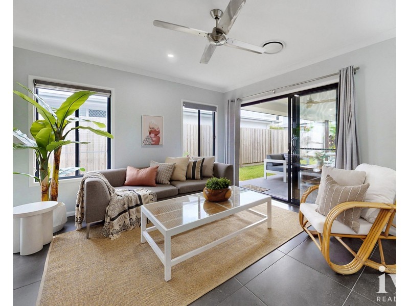 16  Mint Way, Helensvale QLD 4212