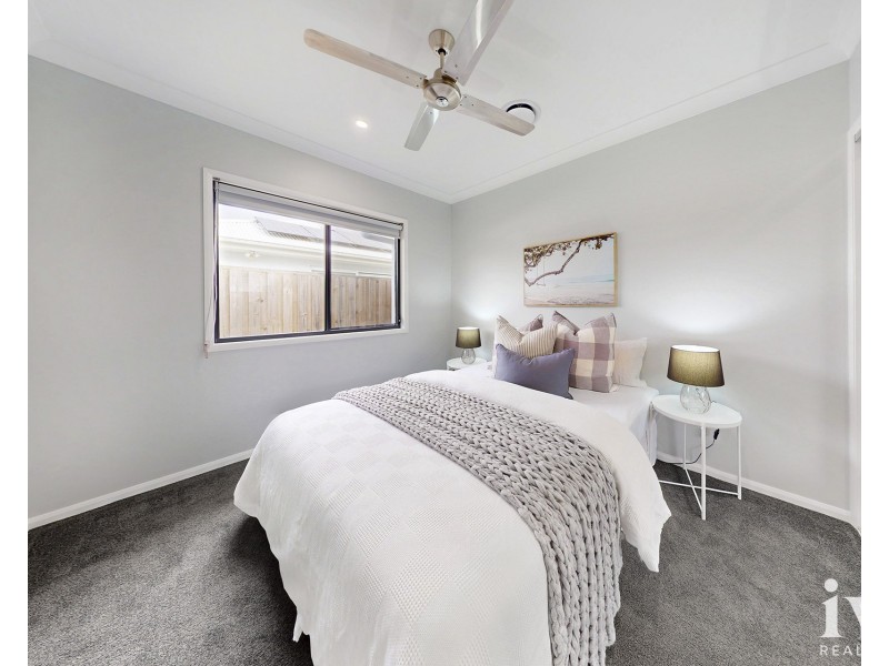 16  Mint Way, Helensvale QLD 4212