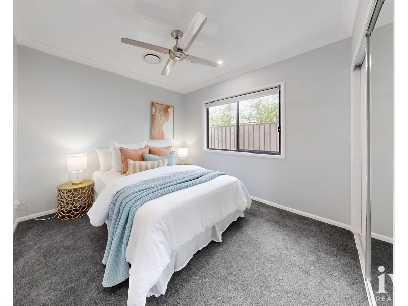 16  Mint Way, Helensvale QLD 4212